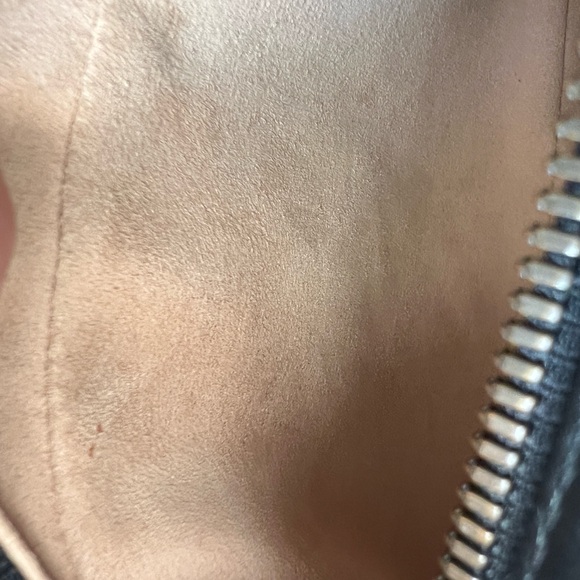 Gucci | Shoulder Bag | GG Marmont Small Matelasse Shoulder Bag - Picture 15 of 16